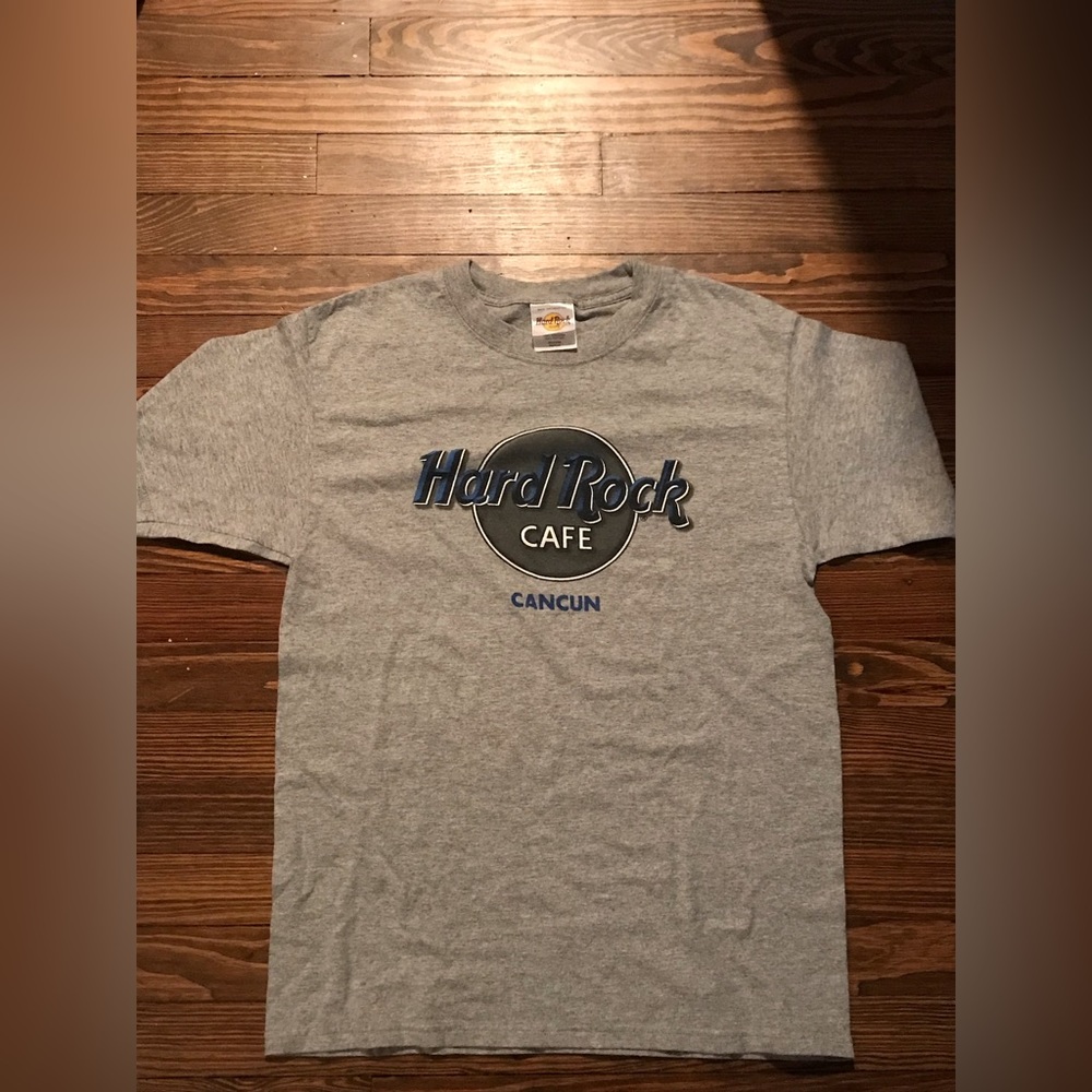 hard rock cafe t-shirt / size m